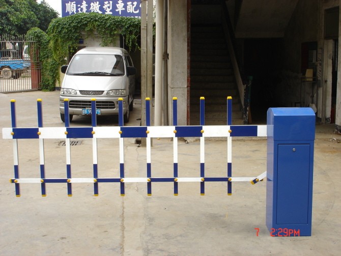 供应求购停车场栅栏杆道闸